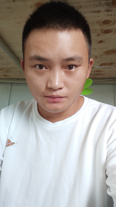水里面的云呀的第一张照片--漳州交友中心